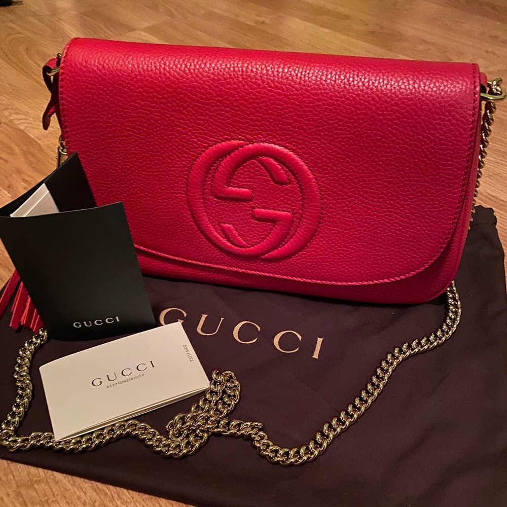 BNWT Gucci Soho chain bag Red